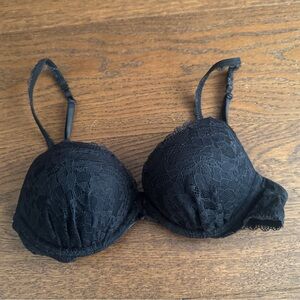 Like New Bombshell 32A Victoria's Secret Black Lace Padded Push Up Bra
